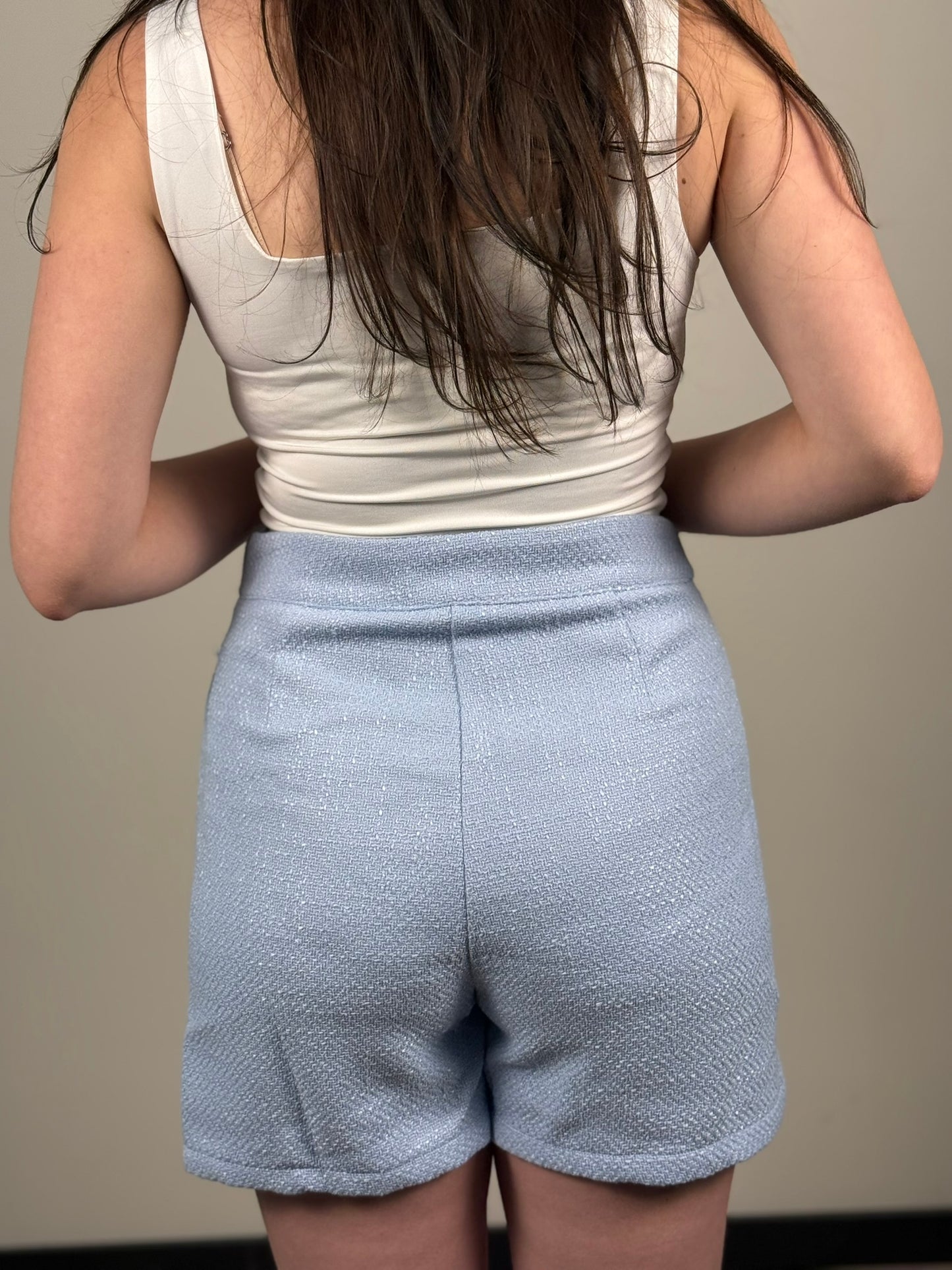 Short - CAPSULE