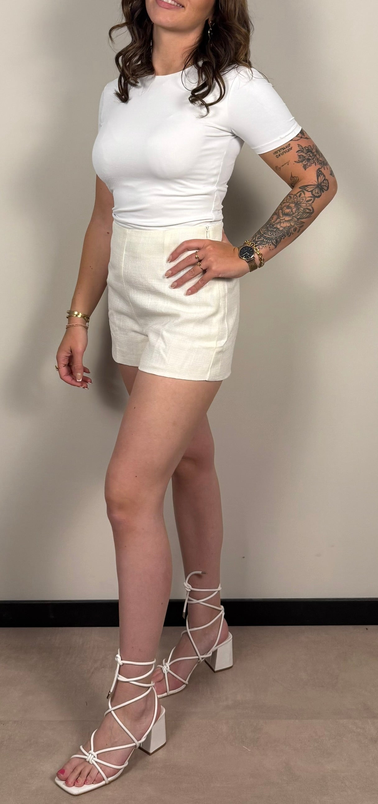 Short - LUCCE -  wit